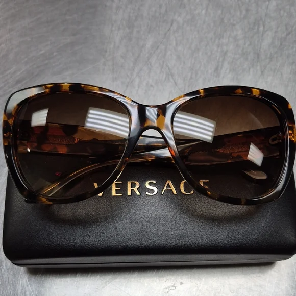 Versace | Accessories | Like Newversace Brown Sunglasses W  display picture 2